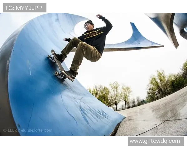 武汉滑板队以85分领跑世界街舞大赛积分榜展现出色实力与风采