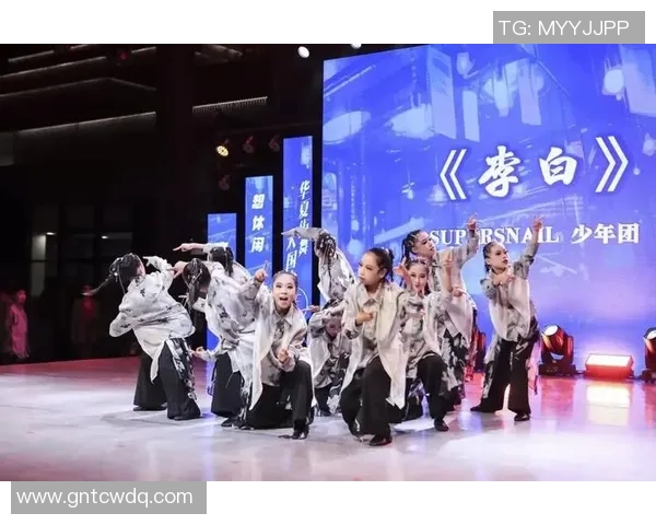 赛后分析:上海街舞队与南京街舞队的表现与状态对比探讨 赛后分析:上海街舞队与南京街舞队的表现与状态对比探讨